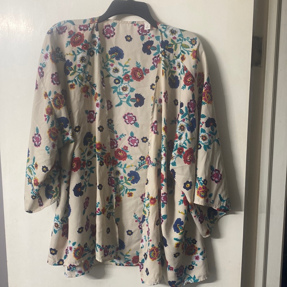 Floral kimono